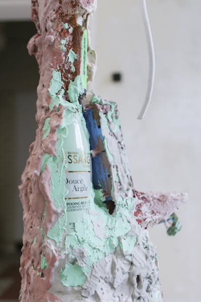 Francesca Ferreri, What Antigone was not, 2019. Iron, reinforced plaster, objects, electric material, consolidating resin, text. Photo Ingel Vaikla